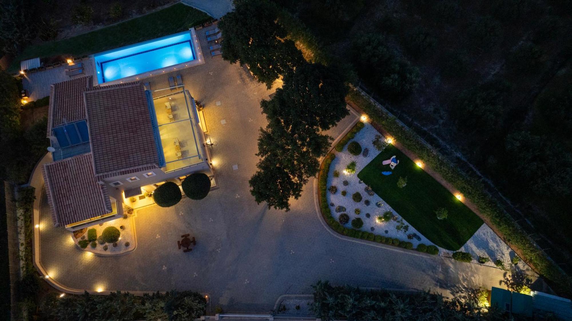Four Seasons Private Villa - Seaview - Big Heated Pool - Gym - Sport Activities กูเวส ภายนอก รูปภาพ