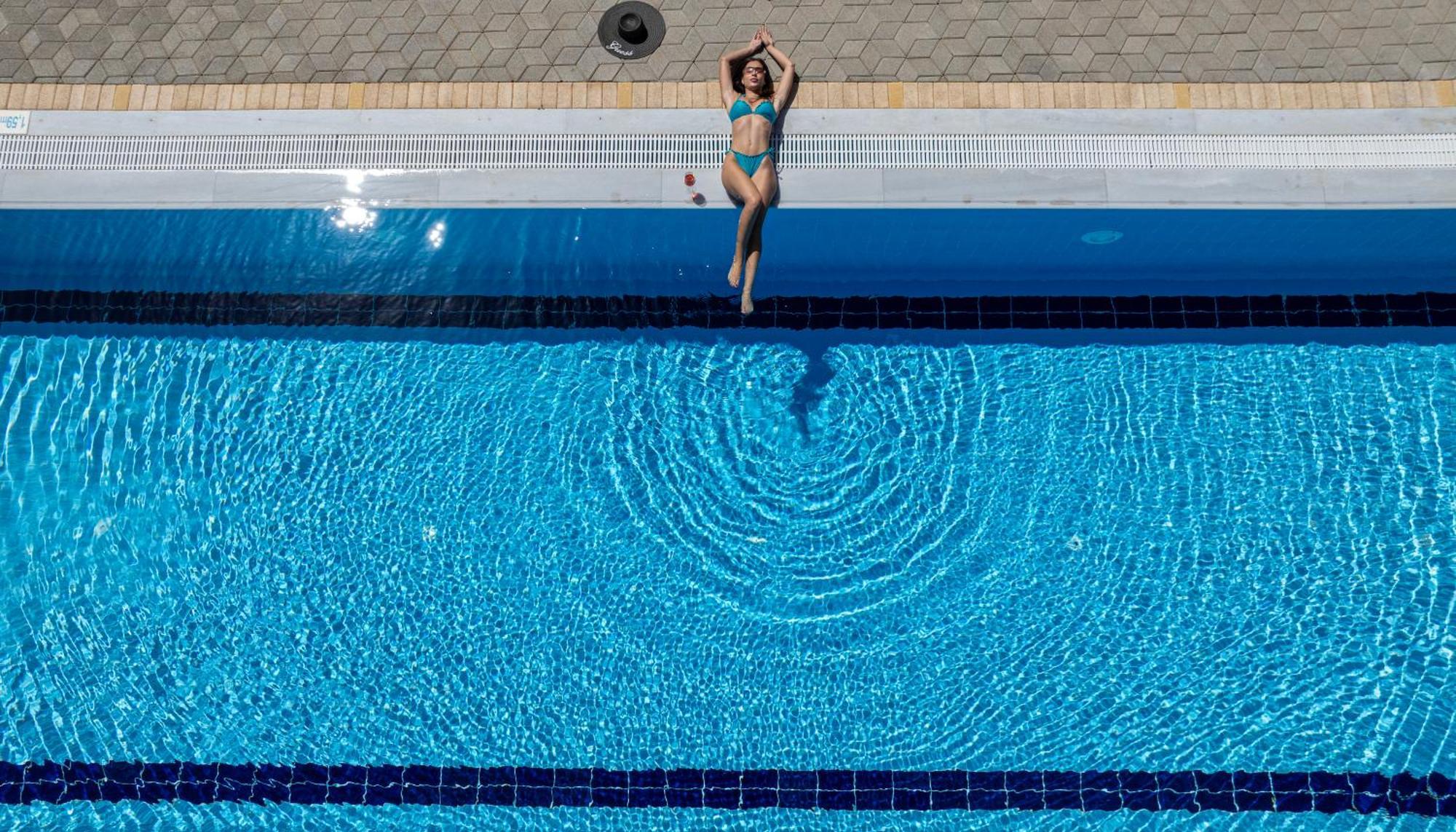 Four Seasons Private Villa - Seaview - Big Heated Pool - Gym - Sport Activities กูเวส ภายนอก รูปภาพ